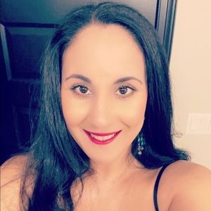 Meet your Posher, Virginia